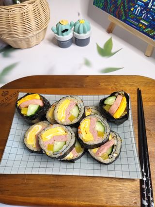 해풀잎 누구나 김밥*1ea [(혼합야채 35g *1ea,  김밥김 (5g, 5ea),  양념간장 (6g, 5ea), 참기름(5g, 2ea)] — 5점을 준 리뷰어가 2022년 8월 올린 사용 사진