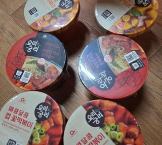 나우  [요리궁리] B타입 ( 매콤, 치즈, 매콤까르보 ) 꽃떡볶이 6개입 세트 — 5점을 준 리뷰어가 2025년 3월 올린 사용 사진