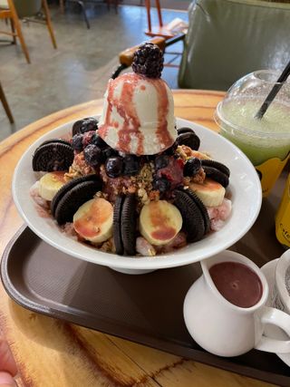 카페 더달달 [더달달 역삼점] 빙수 or 와플 or 팬케이크 택1 + 쇼콜라 택1 + 음료2 — 5점을 준 리뷰어가 2021년 3월 올린 사용 사진