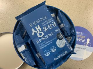 서울약사신협_프로바이오생유산균_2.5G x 100포 — 5점을 준 리뷰어가 2021년 3월 올린 사용 사진