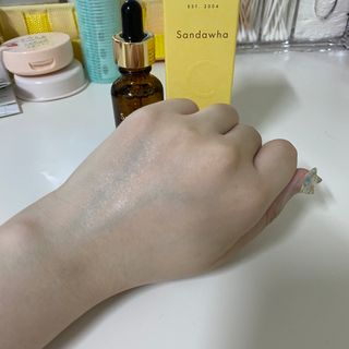 스킨큐어 산다화 비타민c 화이트닝 에센스 30ml — 5점을 준 리뷰어가 2021년 8월 올린 사용 사진