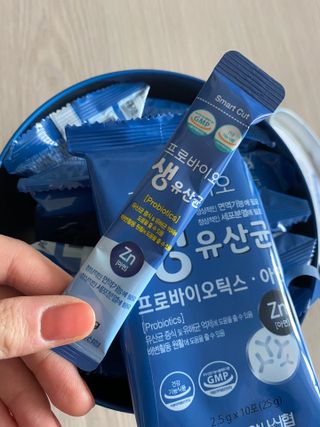 서울약사신협_프로바이오생유산균_2.5G x 100포 — 5점을 준 리뷰어가 2021년 4월 올린 사용 사진