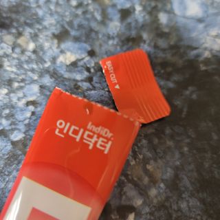 [인디닥터] 타이탄 BCAA 프로틴 젤리스틱 — 5점을 준 리뷰어가 2022년 5월 올린 사용 사진