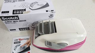 3M 한번의 터치로 깔끔하게 착! 원터치 테이프 디스펜서 — 5점을 준 리뷰어가 2023년 7월 올린 사용 사진