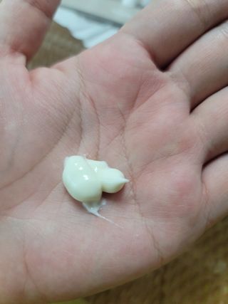 mom e 맘이 내추럴 베이비 케어 샴푸앤바스+로션 — 2.5점을 준 리뷰어가 2021년 1월 올린 사용 사진