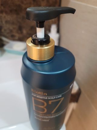 [포레스트스토리] 탈모증상완화 샴푸 1,000ml — 5점을 준 리뷰어가 2022년 3월 올린 사용 사진