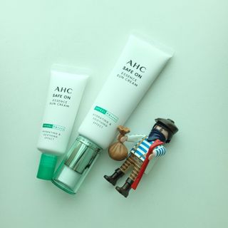 [AHC] 세이프온 에센스 선크림 올리브영 스페셜 증정 기획세트 — 5점을 준 리뷰어가 2022년 6월 올린 사용 사진