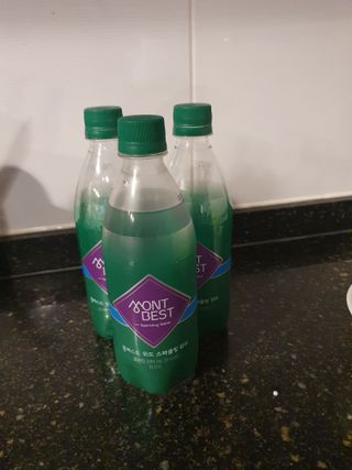 몽베스트 Montbest with Sparkling water Plain 20병 — 5점을 준 리뷰어가 2021년 12월 올린 사용 사진