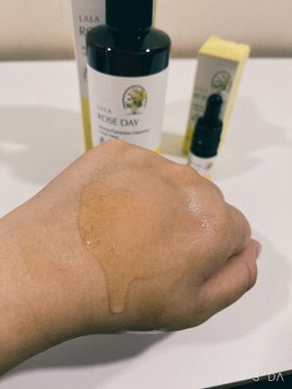 라라로즈데이 시즌2 여성청결제 200ml 아로마 페미민 클렌저, 독일더마인증 — 5점을 준 리뷰어가 2021년 9월 올린 사용 사진