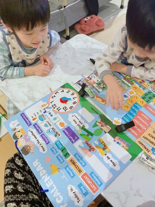 맘트리 133개 자석타일로 만드는 나만의 달력, 마이캘린더[가이드북포함], 어린이달력 — 5점을 준 리뷰어가 2023년 1월 올린 사용 사진