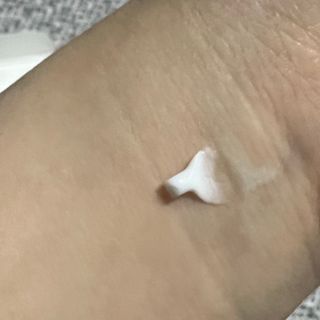 러브모아 향수 고체향수 승무원 고체향수 바르는 향수 니치향수 도손 우드세이지 앤 씨솔트 — 5점을 준 리뷰어가 2022년 12월 올린 사용 사진
