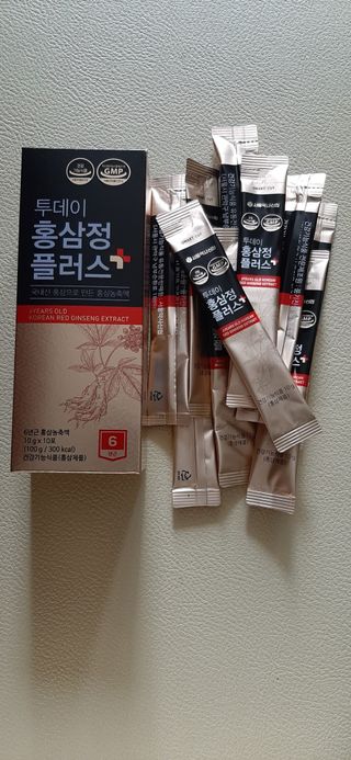 서울약사신협_투데이홍삼정플러스스틱_10g x 30포 — 5점을 준 리뷰어가 2021년 7월 올린 사용 사진