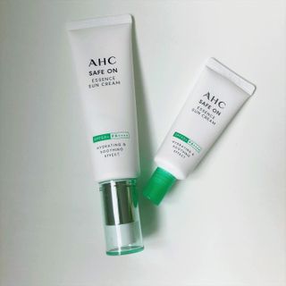 [AHC] 세이프온 에센스 선크림 올리브영 스페셜 증정 기획세트 — 5점을 준 리뷰어가 2022년 6월 올린 사용 사진