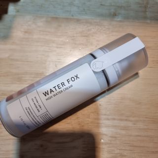 가치 WATERFOX(워터폭스)-엑토인 시카-비옴 하이 워터 크림 (100ml) — 5점을 준 리뷰어가 2023년 4월 올린 사용 사진