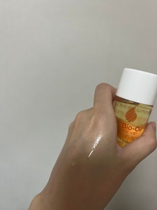 바이오오일 [바이오-오일] 스킨케어 오일 내추럴 60ml — 5점을 준 리뷰어가 2021년 10월 올린 사용 사진
