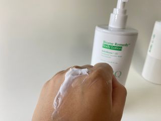 유이크 바이옴 레미디 바디 로션 — 5점을 준 리뷰어가 2022년 11월 올린 사용 사진