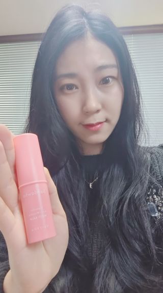 스킨큐어 산다화 카멜리아 안티 링클 멀티밤 — 3.5점을 준 리뷰어가 2023년 2월 올린 사용 사진