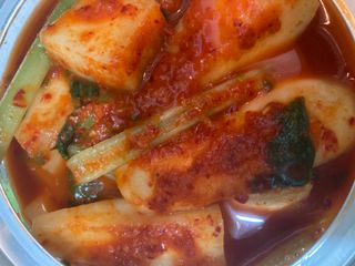 셰프애찬 알타리김치 총각김치 1kg — 5점을 준 리뷰어가 2022년 10월 올린 사용 사진