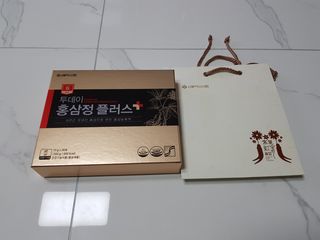 서울약사신협_투데이홍삼정플러스스틱_10g x 30포 — 5점을 준 리뷰어가 2021년 5월 올린 사용 사진