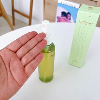 스킨큐어 산다화 순한 클렌징 동백 오일 200ml — 5점을 준 리뷰어가 2023년 4월 올린 사용 사진