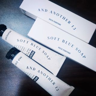 멈칫(MUMCHIT) 넥퍼퓸 NECKPERFUME 2가지 향 — 4점을 준 리뷰어가 2021년 11월 올린 사용 사진