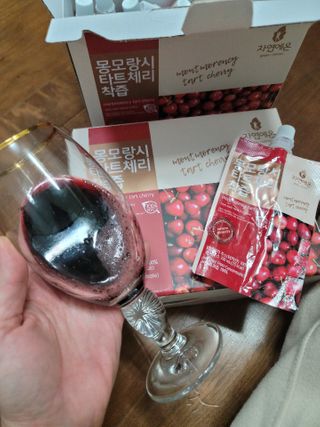 자연에온 몽모랑시 타트체리 착즙 100mL 10개입 2BOX — 4점을 준 리뷰어가 2021년 1월 올린 사용 사진