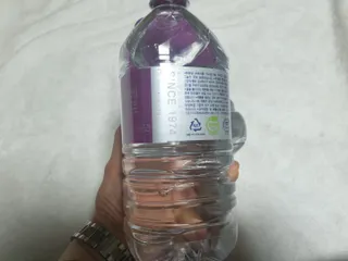 몽베스트 MONTBEST 1L 12입 — 4점을 준 리뷰어가 2022년 2월 올린 사용 사진