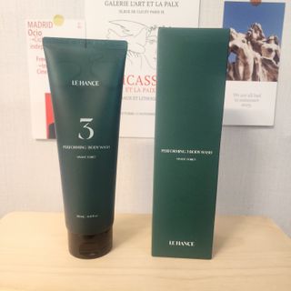 르핸스 퍼포밍 3 바디워시 비반트포렛/베티버포그 — 5점을 준 리뷰어가 2023년 1월 올린 사용 사진