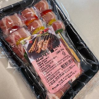 [다물꼬치] 삼겹새우롤꼬치 5개입 350g  + 데리야끼소스 120g + 매운고추소스 120g — 5점을 준 리뷰어가 2021년 11월 올린 사용 사진