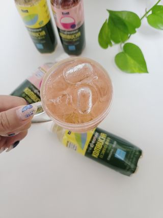 더그레잇티 콤부차 [매일유업] 더그레잇티 44kcal 콤부차 300ml *12개입 (오리지널 6개+베리리치 6개) — 5점을 준 리뷰어가 2023년 7월 올린 사용 사진