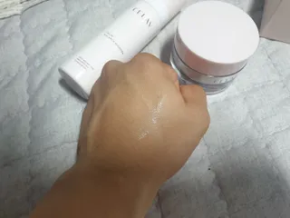 프리마인 바르기만 하면 철벽 스킨케어+24시간 마스크팩 효과. 셀라브 리제너레이팅 시스템 부스터+크림 세트 — 4점을 준 리뷰어가 2023년 7월 올린 사용 사진
