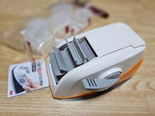 3M 스카치 원터치 테이프 디스펜서 커터기 오렌지/블랙 + 초강력 다용도 테이프 8매 — 5점을 준 리뷰어가 2024년 4월 올린 사용 사진