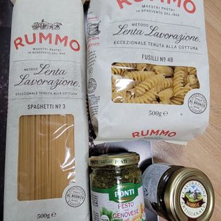 이탈리안 프리미엄 파스타 룸모 Rummo 파스타 2종 + 바질 페스토 + 블랙 트러플 페이스트 — 5점을 준 리뷰어가 2021년 7월 올린 사용 사진