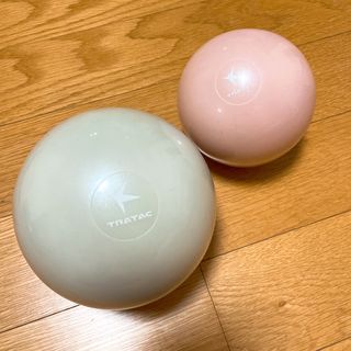 트라택 쿠셔닝 웨이트볼 0.5kg + 1kg SET — 5점을 준 리뷰어가 2022년 6월 올린 사용 사진