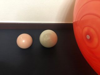 트라택 쿠셔닝 웨이트볼 0.5kg + 1kg SET — 5점을 준 리뷰어가 2022년 4월 올린 사용 사진