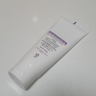 셀프 모이스처라이징 프로텍션 크림 셀프 모이스처라이징 프로텍션크림 — 5점을 준 리뷰어가 2022년 4월 올린 사용 사진