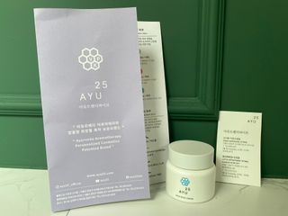 AYU25[아유트웬티파이브]다마스크로즈워터 베이스 천연 수분 촉촉 크림 — 5점을 준 리뷰어가 2021년 4월 올린 사용 사진