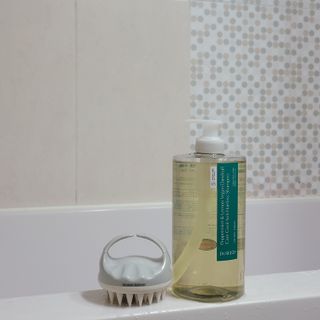 닥터시드 페퍼민트 앤 레몬 비건 비듬케어 쿨 탈모 샴푸 (1000ml) — 5점을 준 리뷰어가 2024년 1월 올린 사용 사진