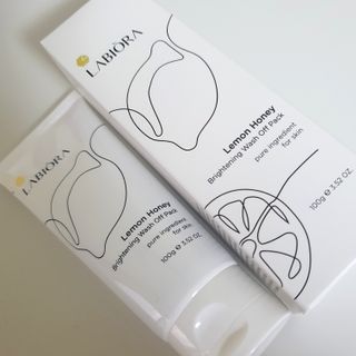 라비오라 레몬 허니 브라이트닝 워시오프 팩 100g — 5점을 준 리뷰어가 2022년 7월 올린 사용 사진