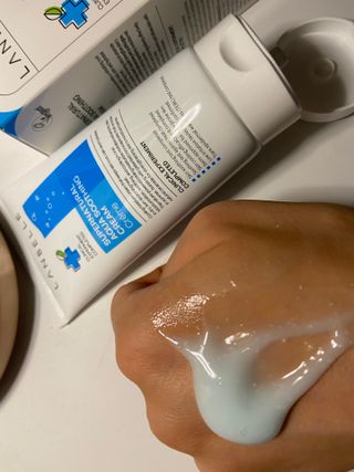 랑벨 수퍼내츄럴 아쿠아 수딩 크림 100ml — 4.5점을 준 리뷰어가 2022년 6월 올린 사용 사진