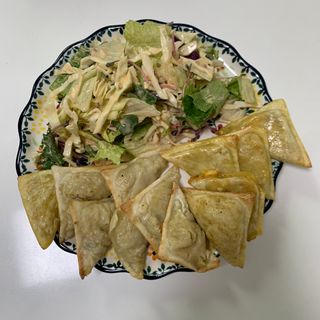 (주)성경순만두 곤약만두.콘치즈만두,삼각당면만두,당면 야끼만두,대구전통 납작만두,떡뽁이 매콤소스,달콤소스 — 5점을 준 리뷰어가 2023년 4월 올린 사용 사진
