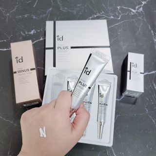 아이디플라코스메틱 아이디 브이로직 플러스 크림 15ml X 4EA — 5점을 준 리뷰어가 2022년 1월 올린 사용 사진