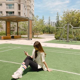 사이즈가 있는 양말 필로이 운동하기 좋은 날!_스포츠 크루 양말 4족 세트_남여 각각 (S,M,L)_컬러 랜덤 발송 — 5점을 준 리뷰어가 2022년 5월 올린 사용 사진