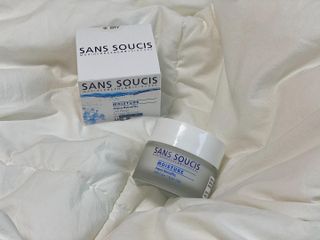 산수시 아쿠아 베네핏 24h 수부지 물광 속건조 수분크림 50ml — 4.5점을 준 리뷰어가 2021년 6월 올린 사용 사진