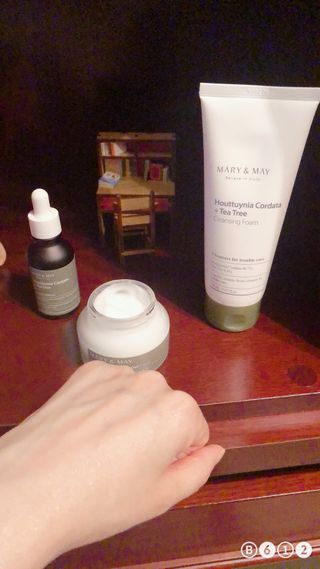 마리엔메이 센서티브 수딩 젤 크림 + 어성초 티트리 추출물 세럼 + 어성초 티트리 모공 클렌징 폼 — 5점을 준 리뷰어가 2021년 9월 올린 사용 사진