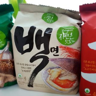 [풀무원] 자연은맛있다 정면, 백면, 홍면  세트 — 5점을 준 리뷰어가 2021년 4월 올린 사용 사진