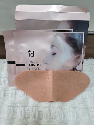 아이디플라코스메틱 아이디 페이스핏 마이너스 밴드 v2 — 5점을 준 리뷰어가 2020년 12월 올린 사용 사진