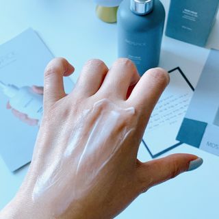 엠디스픽 무향 바리스타 핸드크림 울트라 고보습 대용량 펌핑 245g — 5점을 준 리뷰어가 2022년 12월 올린 사용 사진