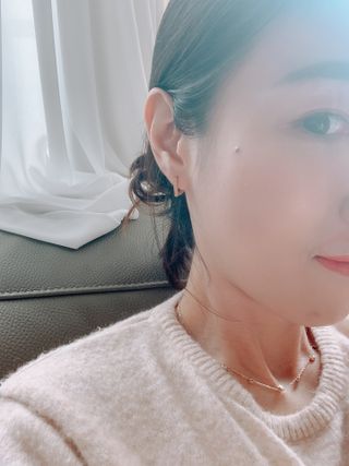 [골드앤디어] 14K 사각 네모 원터치 귀걸이_3color — 5점을 준 리뷰어가 2021년 6월 올린 사용 사진