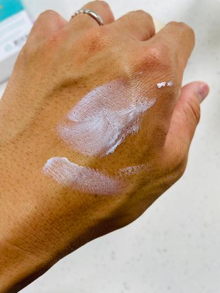 [오띠] SET_더마 컨트롤 선 크림( SPF50+ PA++++) & 100 마스크팩 x  4매 (수분/탄력/광채/장벽) — 5점을 준 리뷰어가 2022년 7월 올린 사용 사진